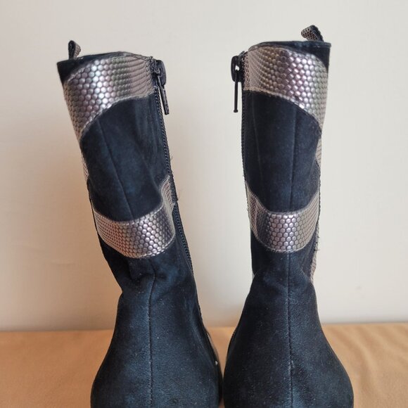 Y2K Vibe Paris Hilton Black Suede Silver Metallic Ankle Boots Size 9 Tawny Heels - Picture 8 of 16